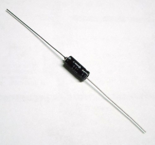 Condensatore elettrolitico - condensatore,