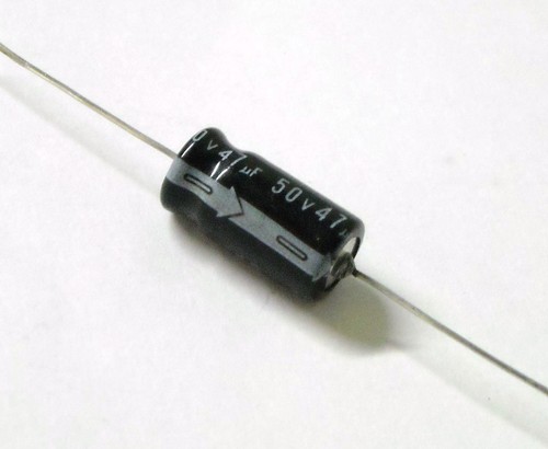 Condensatore elettrolitico - condensatore,